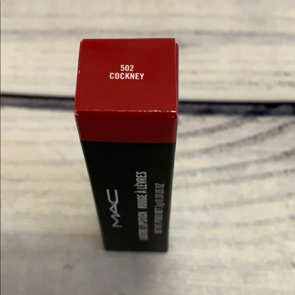 MAC COSMETICS COCKNEY SHADE LIPSTICK 502 True red - Picture 6 of 9